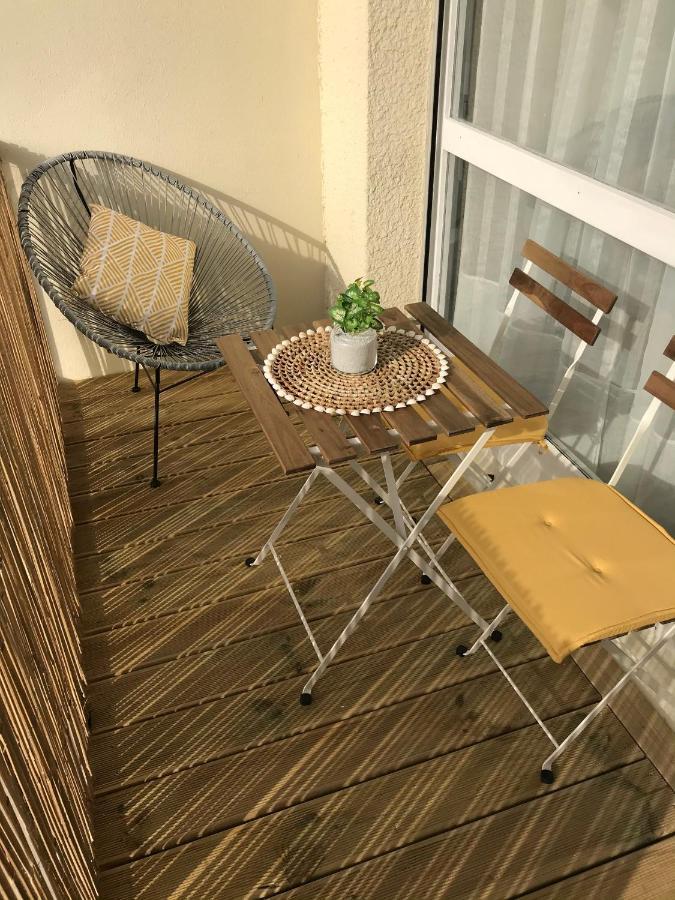 Cabourg - Bel Appartement Lumineux Avec Balcon Dans Residence Privee Exterior photo